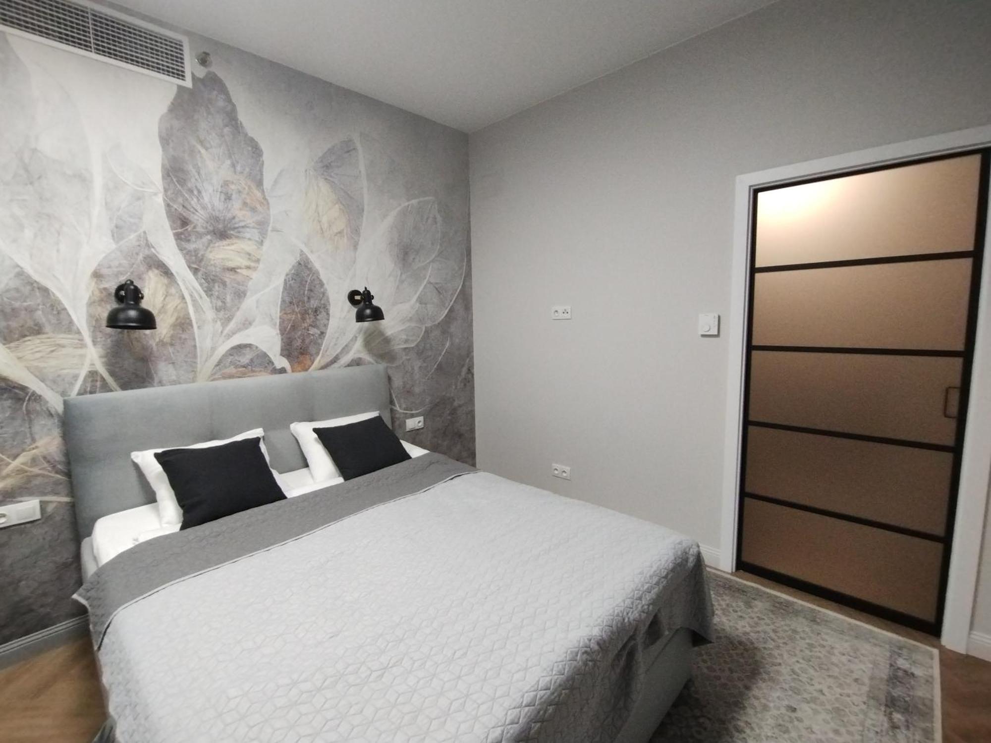 Wola Tower Deluxe Separate Bedroom With Free Garage - By Perfect Apart Warszawa Eksteriør bilde