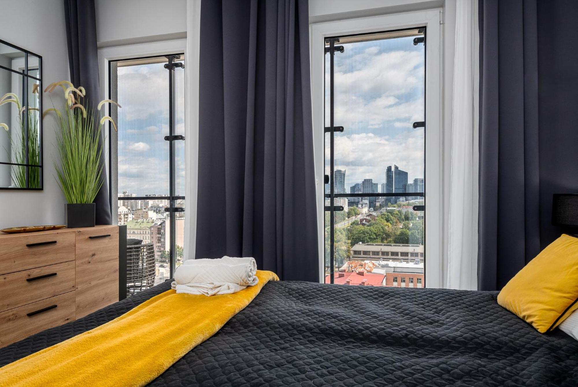 Wola Tower Deluxe Separate Bedroom With Free Garage - By Perfect Apart Warszawa Eksteriør bilde